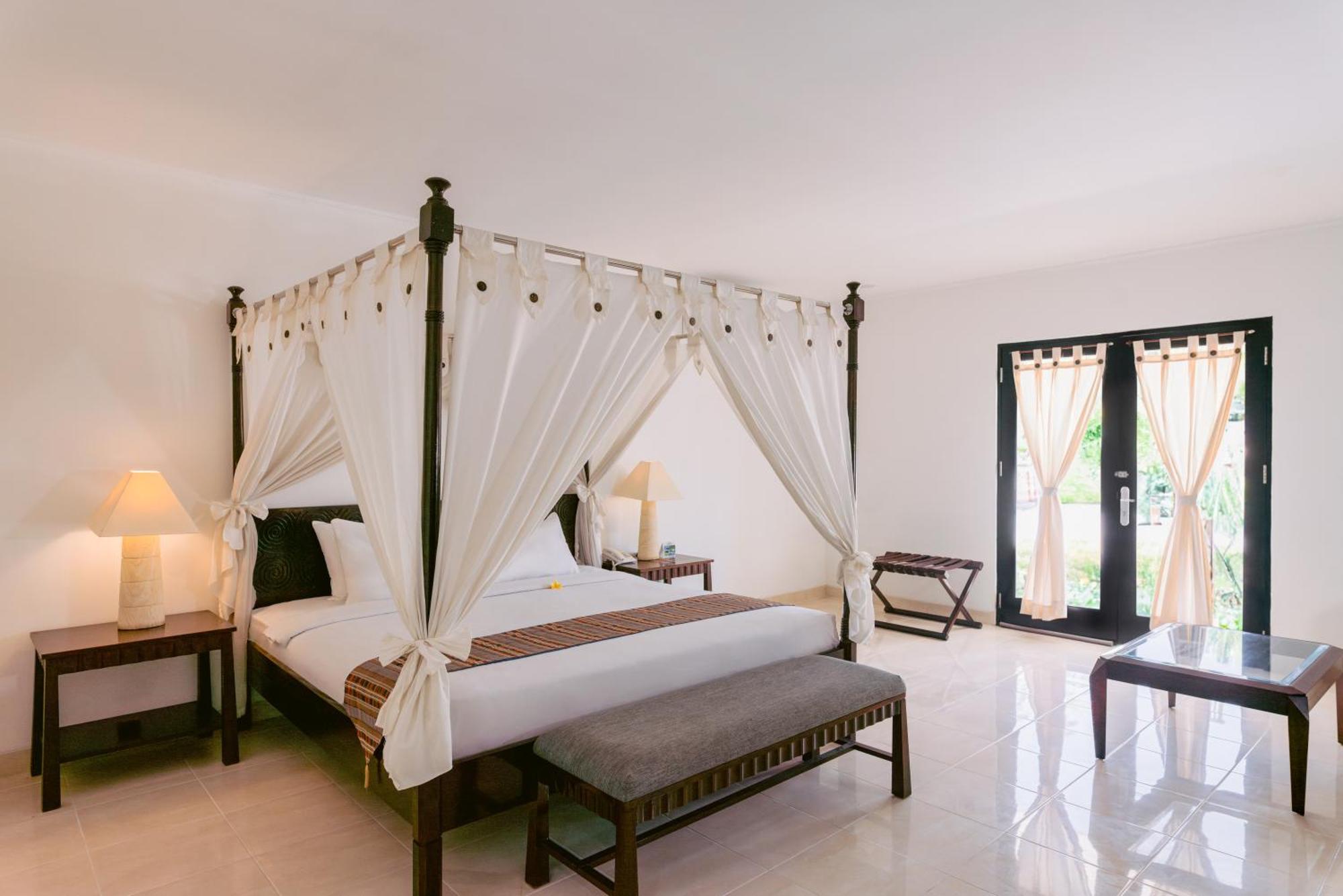 Legong Keraton Beach Hotel Canggu Pokój zdjęcie