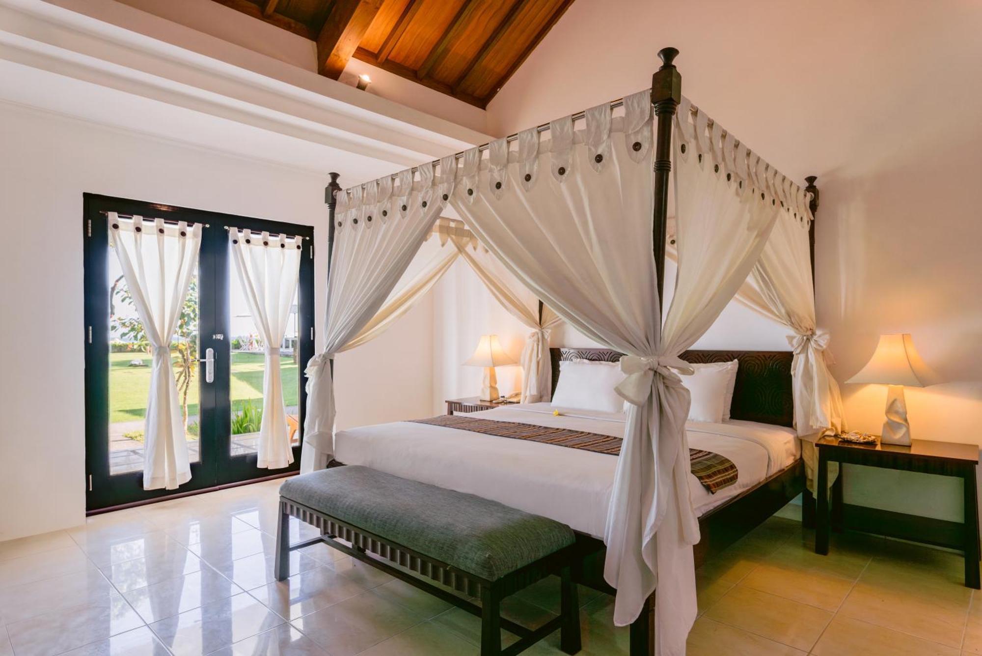 Legong Keraton Beach Hotel Canggu Zewnętrze zdjęcie