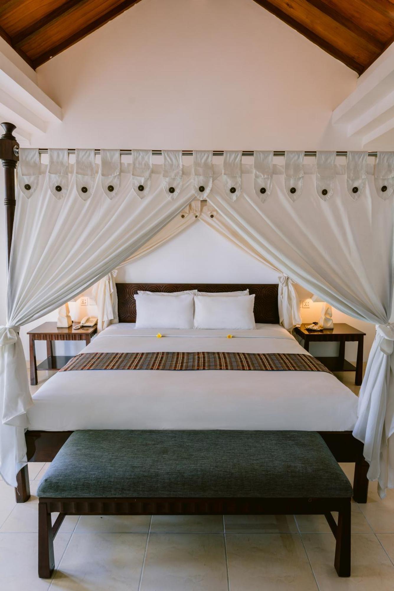 Legong Keraton Beach Hotel Canggu Pokój zdjęcie