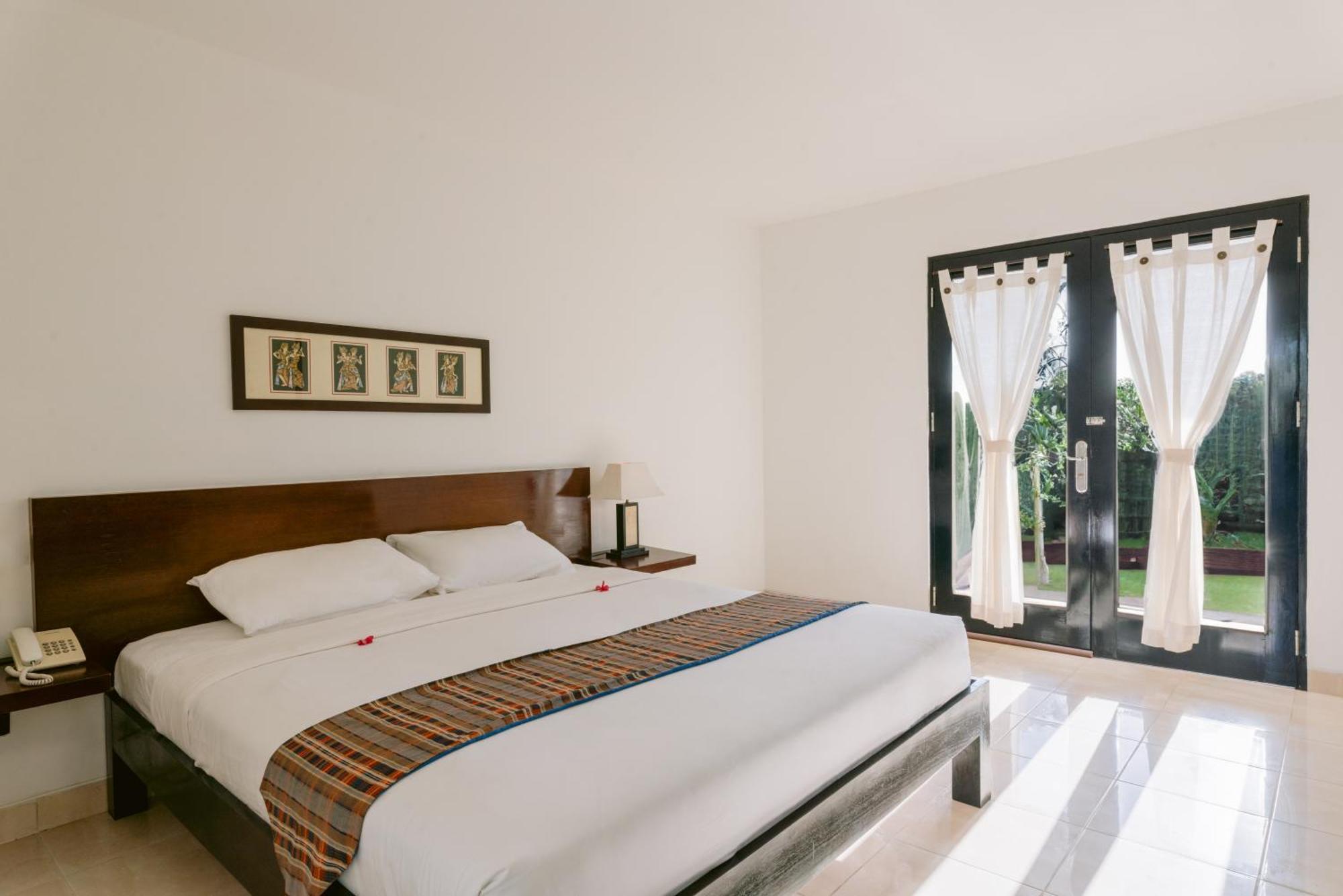 Legong Keraton Beach Hotel Canggu Zewnętrze zdjęcie