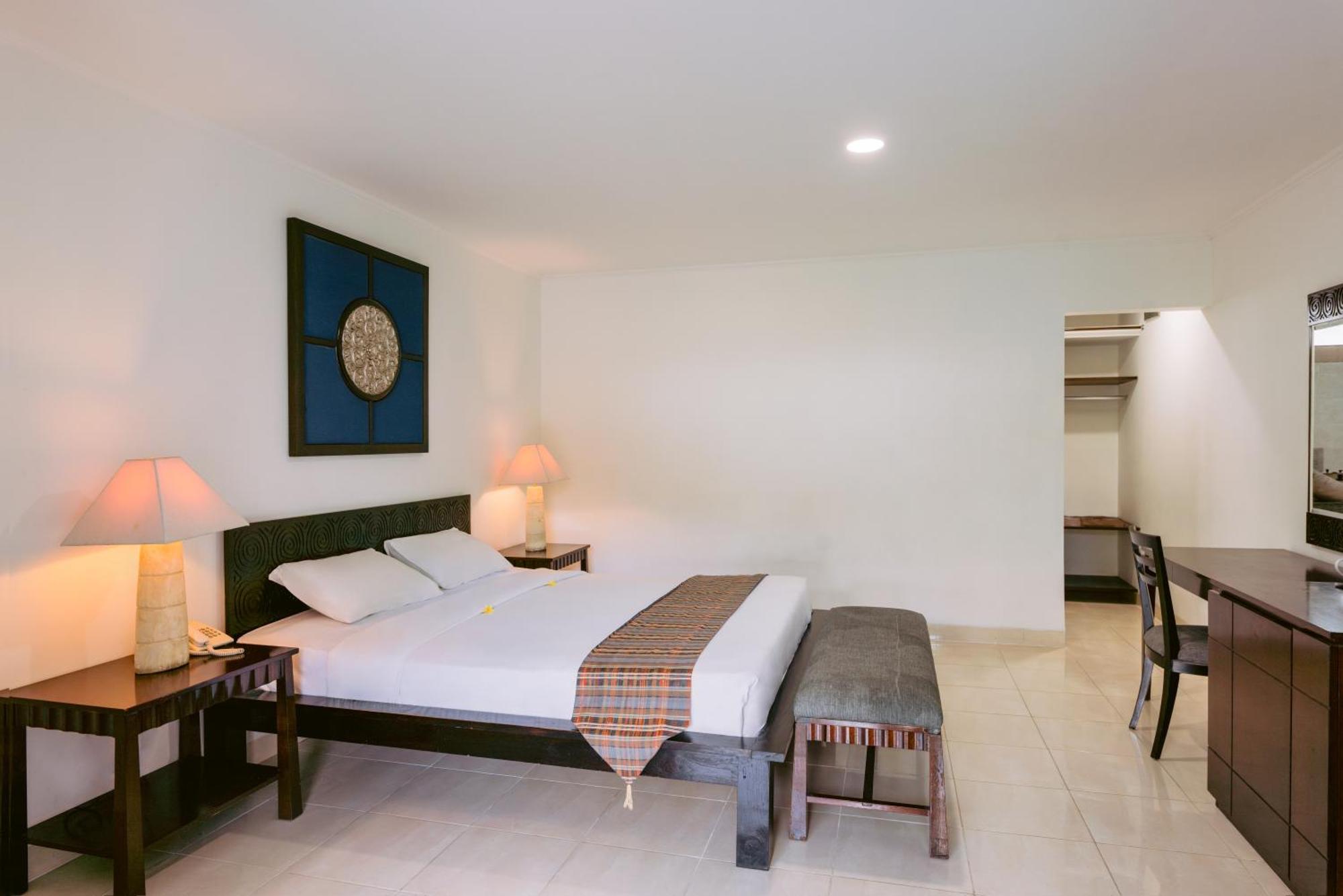 Legong Keraton Beach Hotel Canggu Zewnętrze zdjęcie